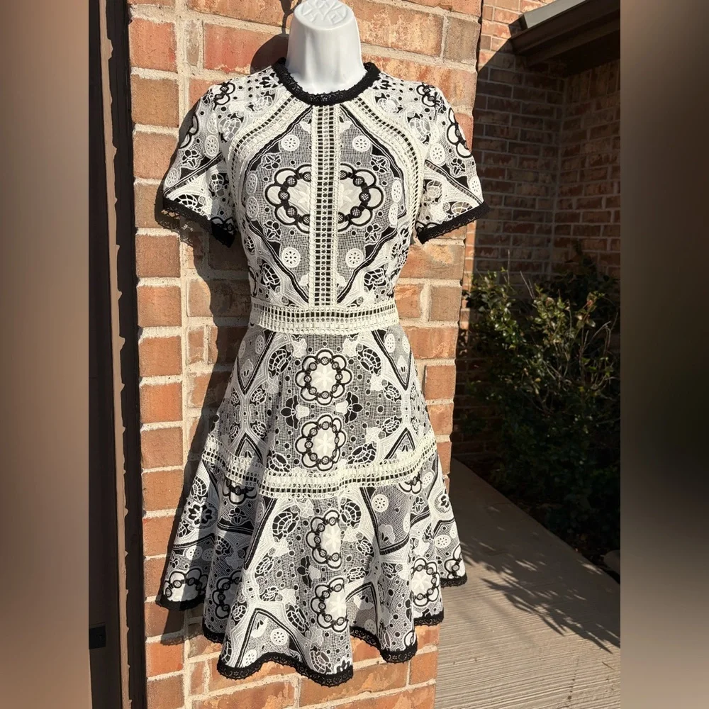 Alexis Emiliana Fit & Flare Mini Dress Black and White Diamond Lace size Medium - Picture 3 of 13